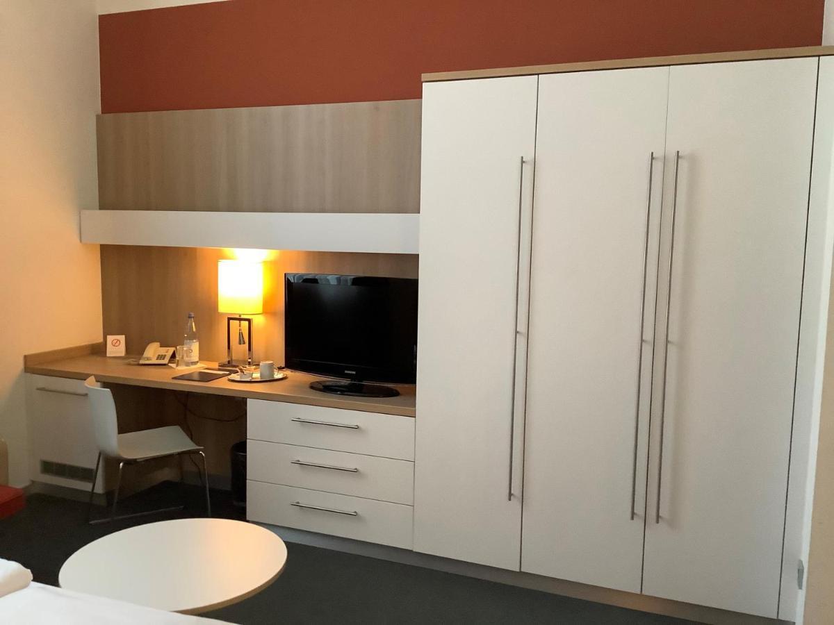 Gaestehaus Am Ukb Berlin Bagian luar foto